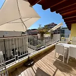 Casa Klimt Vicinissima Al Mare Parcheggio Privato Gratuito Se Disponibile